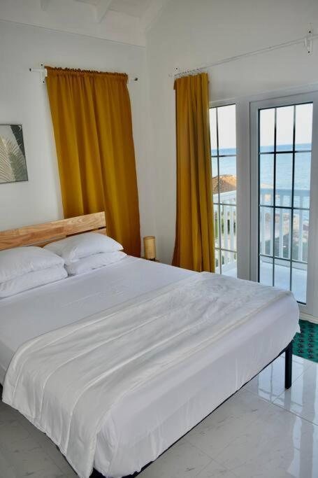 Villa Irie Vibes Ocean View Negril Esterno foto