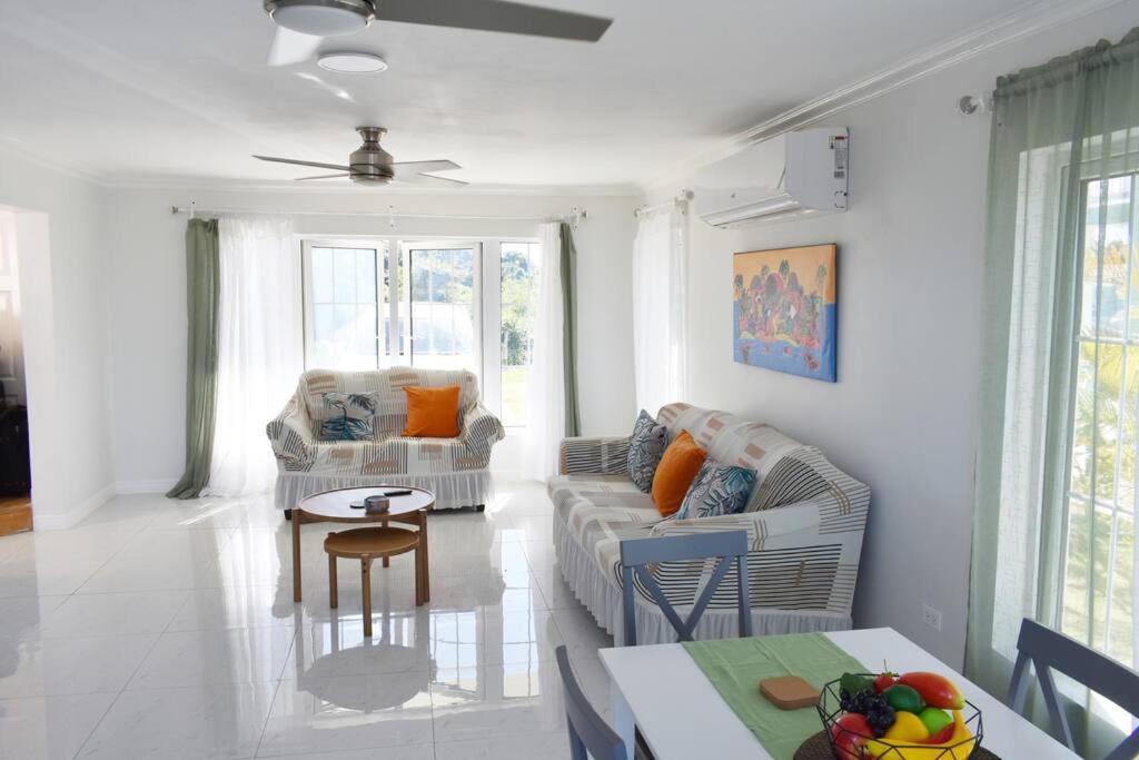 Villa Irie Vibes Ocean View Negril Esterno foto